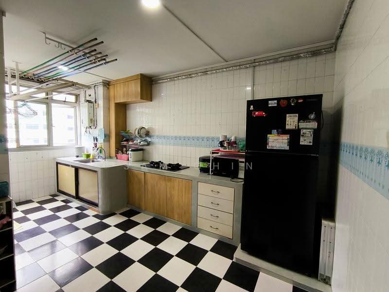 814 Jurong West Street 81, 814 Jurong West Street 81, Boon Lay / Jurong / Tuas, 4 Bedrooms, 1,119 sqft, HDB Flat For Rent, by Sam Chin, 500270086 - Kitchen - PropertyGuru.com.sg