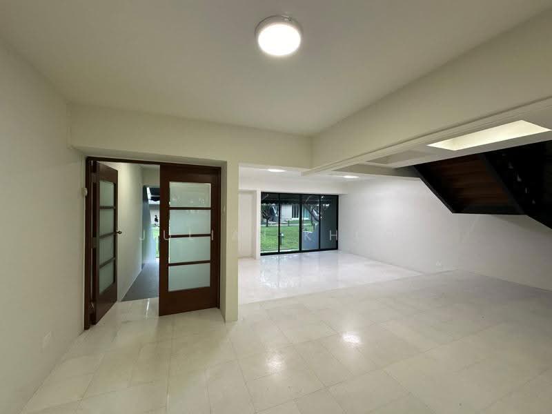 Chancery Court, 36A Dunearn Road, Newton / Novena, 3 Bedrooms, 2,271 sqft, Apartment For Rent, by Julian Khoo, 500270093 - Living Room - PropertyGuru.com.sg