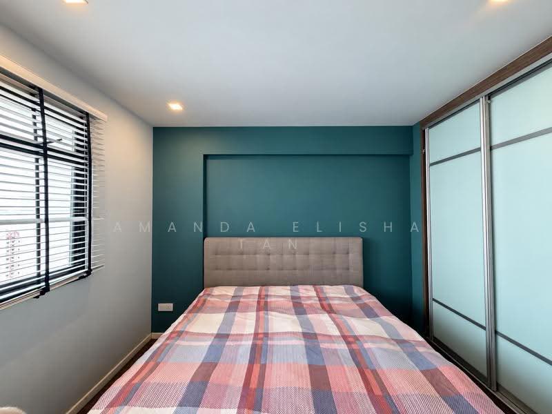 21 Jalan Membina, 21 Jalan Membina, Alexandra / Commonwealth, 3 Bedrooms, 969 sqft, HDB Flat For Sale, by Amanda Elisha Tan, 500270095 - Master Bedroom - PropertyGuru.com.sg