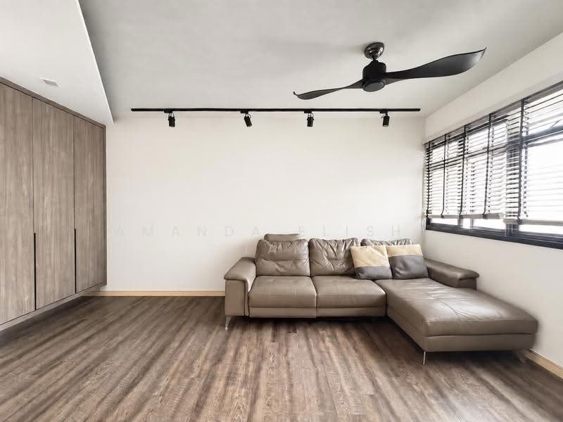 21 Jalan Membina, 21 Jalan Membina, Alexandra / Commonwealth, 3 Bedrooms, 969 sqft, HDB Flat For Sale, by Amanda Elisha Tan, 500270095 - Living Room - PropertyGuru.com.sg