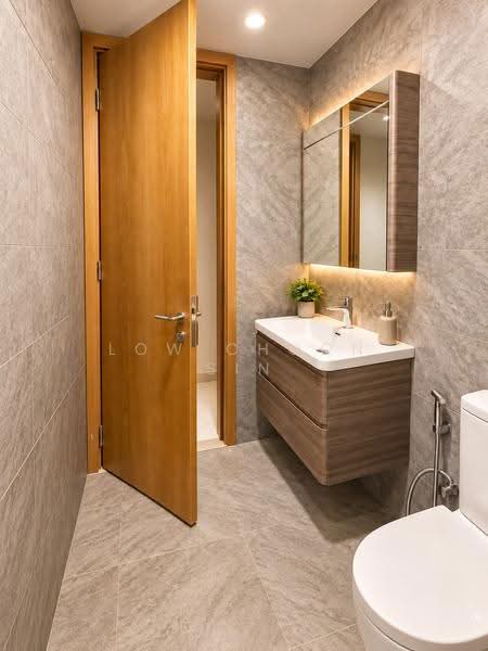Amaryllis Ville, 20 Newton Road, Newton / Novena, 3 Bedrooms, 958 sqft, Condominium For Sale, by Low Choon Sin, 500270107 - Bathroom - PropertyGuru.com.sg
