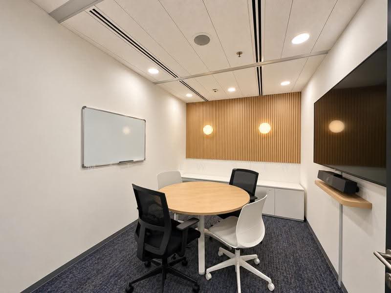 Gateway East, 152 Beach Road, Beach Road / Bugis / Rochor, 1,770 sqft, Office For Rent, by Matthew Siew, 500270109 - Interior - CommercialGuru.com.sg
