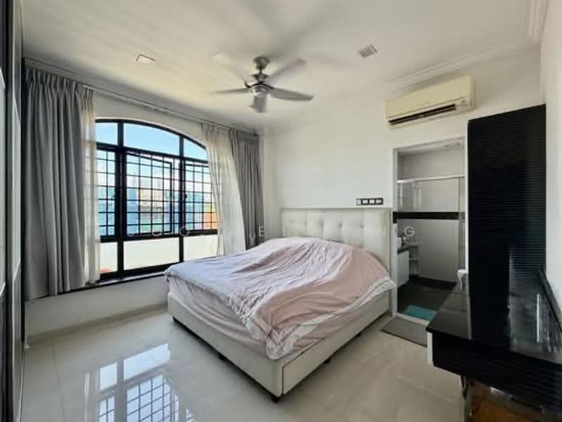 Le Conney Park, 87 Lorong L Telok Kurau, East Coast / Marine Parade, 3 Bedrooms, 1,087 sqft, Apartment For Sale, by Soo Wei Rong (Kris), 500270110 - Master Bedroom - PropertyGuru.com.sg