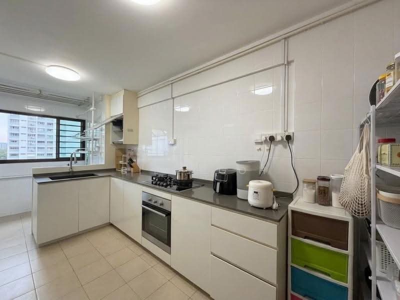 126 Yishun Street 11, 126 Yishun Street 11, Sembawang / Yishun, 3 Bedrooms, 1,001 sqft, HDB Flat For Sale, by Billy Goh, 500270117 - Kitchen - PropertyGuru.com.sg