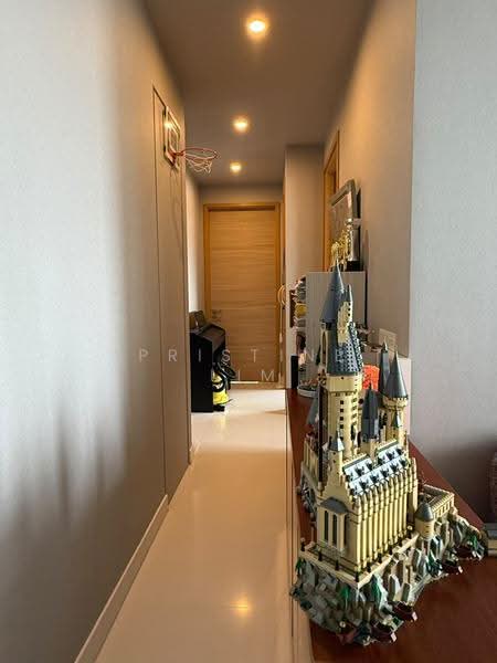 d'Leedon (Former Farrer Court), 7 Leedon Heights, Tanglin / Holland / Bukit Timah, 3 Bedrooms, 1,378 sqft, Condominium For Sale, by Pristine Lim, 500270122 - Corridor - PropertyGuru.com.sg