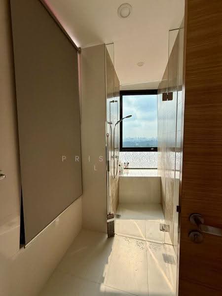 d'Leedon (Former Farrer Court), 7 Leedon Heights, Tanglin / Holland / Bukit Timah, 3 Bedrooms, 1,378 sqft, Condominium For Sale, by Pristine Lim, 500270122 - Bathroom - PropertyGuru.com.sg