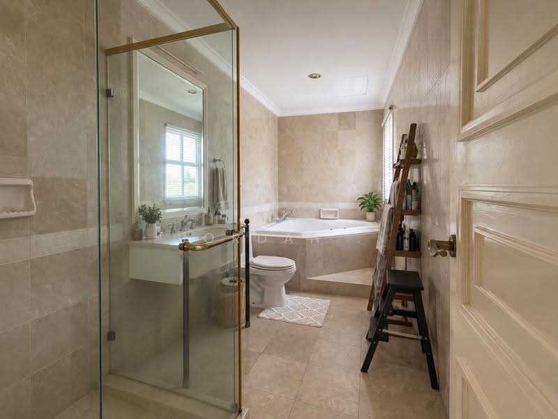 Holland Grove, 44 Holland Grove View, Tanglin / Holland / Bukit Timah, 5 Bedrooms, 2,156 sqft, Detached House For Sale, by Jordan ., 500270123 - Bathroom - PropertyGuru.com.sg