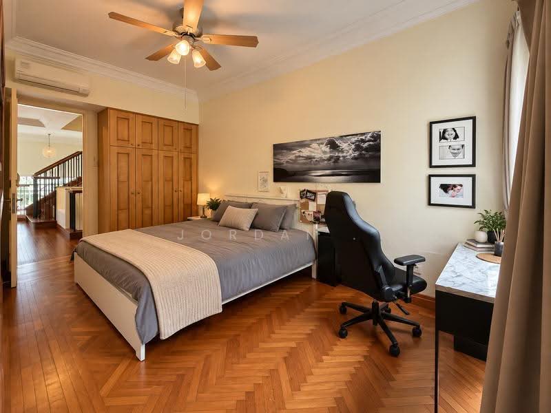 Holland Grove, 44 Holland Grove View, Tanglin / Holland / Bukit Timah, 5 Bedrooms, 2,156 sqft, Detached House For Sale, by Jordan ., 500270123 - Bedroom - PropertyGuru.com.sg
