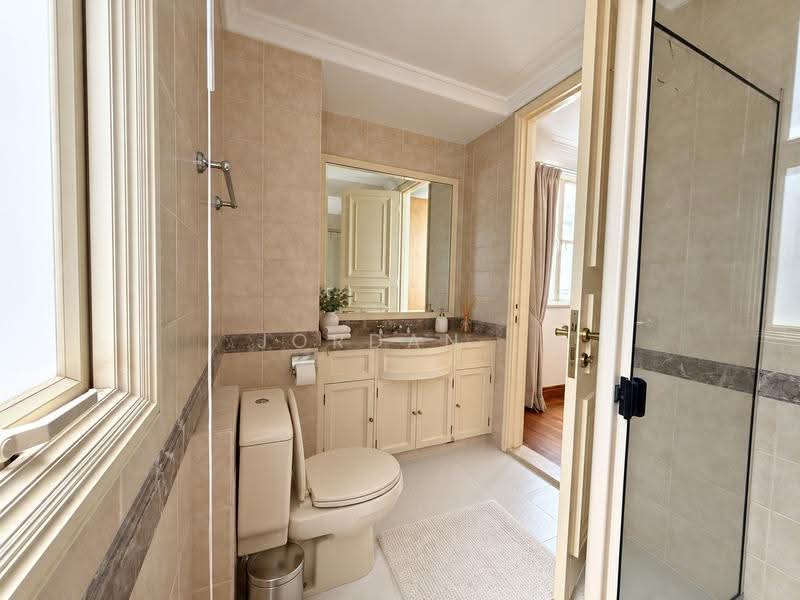 Holland Grove, 44 Holland Grove View, Tanglin / Holland / Bukit Timah, 5 Bedrooms, 2,156 sqft, Detached House For Sale, by Jordan ., 500270123 - Bathroom - PropertyGuru.com.sg