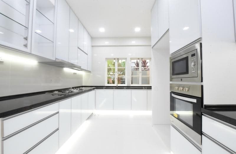 Gentle Villas, Gentle Drive, Newton / Novena, 5 Bedrooms, 7,382 sqft, Detached House For Rent, by Angela Ng, 500270126 - Kitchen - PropertyGuru.com.sg