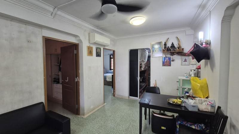 3 Beach Road, 3 Beach Road, Beach Road / Bugis / Rochor, 2 Bedrooms, 732 sqft, HDB Flat For Sale, by Javier Wan, 500270131 - Living Room - PropertyGuru.com.sg