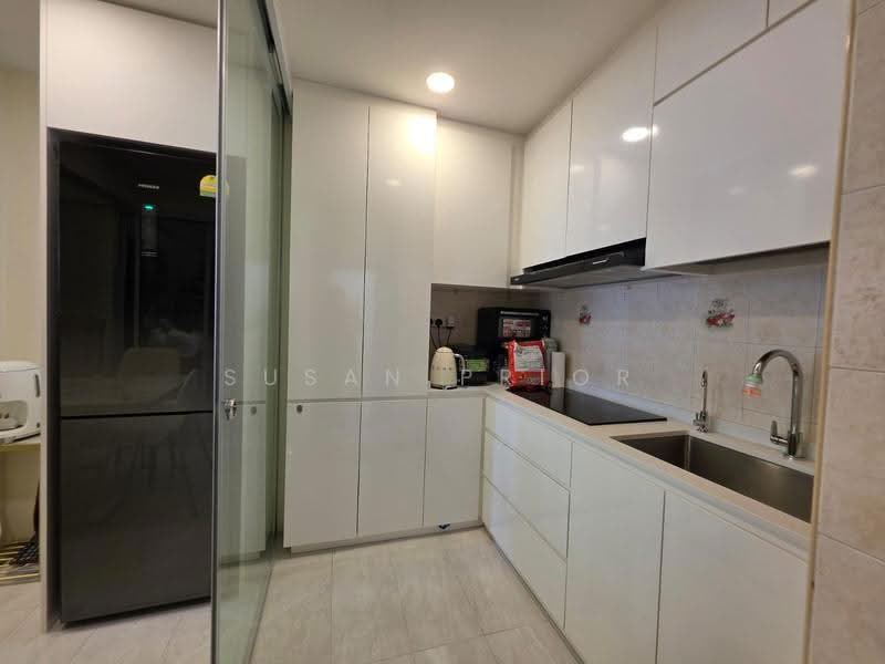 Fresh 3+1 Bed 4 Bath Geylang For Families Covered Parking, Geylang Road Conservation House, Eunos / Geylang / Paya Lebar, 3 Bedrooms, 2,750 sqft, Conservation House For Rent, by Susan Prior, 500270135 - Kitchen - PropertyGuru.com.sg