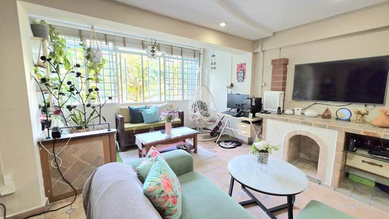 582 Woodlands Drive 16, 582 Woodlands Drive 16, Admiralty / Woodlands, 3 Bedrooms, 1,184 sqft, HDB Flat For Sale, by Nadiyah Kamsani, 500270136 - Living Room - PropertyGuru.com.sg