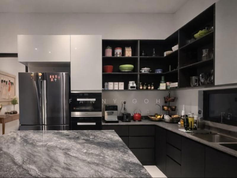 Frankel Estate Freehold Semi D Sale!, Frankel / East lifestyle many amenties and great access, East Coast / Marine Parade, 5 Bedrooms, 6,033 sqft, Semi-Detached House For Sale, by Fanny Goh, 500270142 - Kitchen - PropertyGuru.com.sg