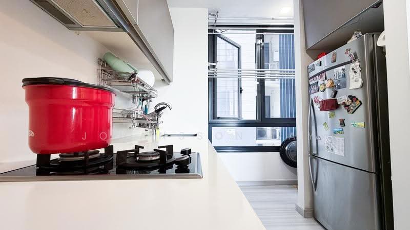 Cube 8, 376 Thomson Road, Newton / Novena, 2 Bedrooms, 893 sqft, Condominium For Sale, by Johansson Tay, 500270150 - Kitchen - PropertyGuru.com.sg