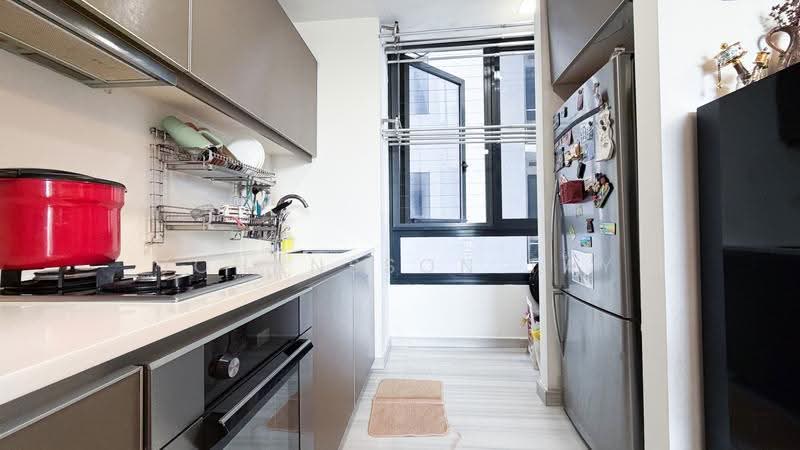 Cube 8, 376 Thomson Road, Newton / Novena, 2 Bedrooms, 893 sqft, Condominium For Sale, by Johansson Tay, 500270150 - Kitchen - PropertyGuru.com.sg