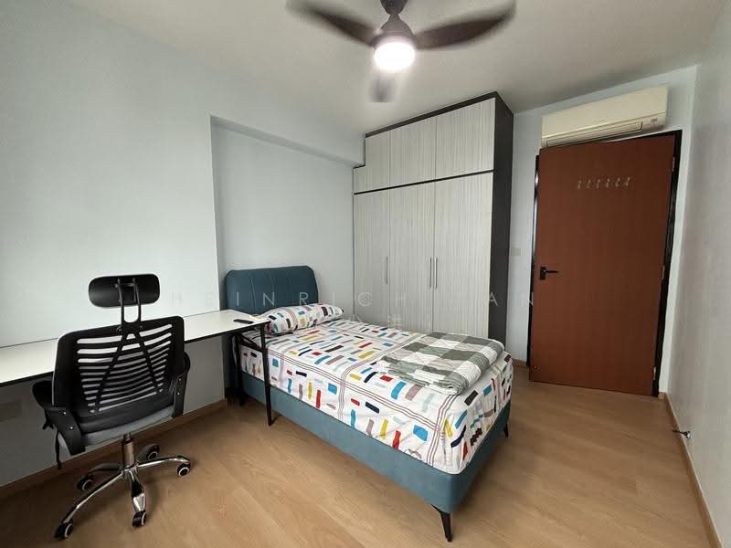 452A Sengkang West Way, 452A Sengkang West Way, Seletar / Yio Chu Kang, Room Rental, 100 sqft, HDB Flat For Rent, by Heinrich Tan (陈少洪), 500270153 - Bedroom - PropertyGuru.com.sg