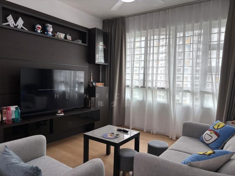 452A Sengkang West Way, 452A Sengkang West Way, Seletar / Yio Chu Kang, Room Rental, 100 sqft, HDB Flat For Rent, by Heinrich Tan (陈少洪), 500270153 - Living Room - PropertyGuru.com.sg