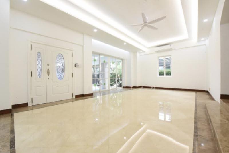 Gentle Villas, Gentle Drive, Newton / Novena, 5 Bedrooms, 7,382 sqft, Detached House For Rent, by Shawn Tan, 500270161 - Living Room - PropertyGuru.com.sg