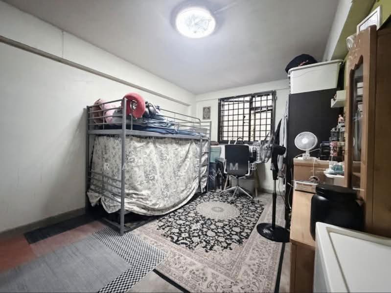 92 Commonwealth Drive, 92 Commonwealth Drive, Alexandra / Commonwealth, 2 Bedrooms, 624 sqft, HDB Flat For Sale, by Rahmat MBA, 500270166 - Bedroom - PropertyGuru.com.sg