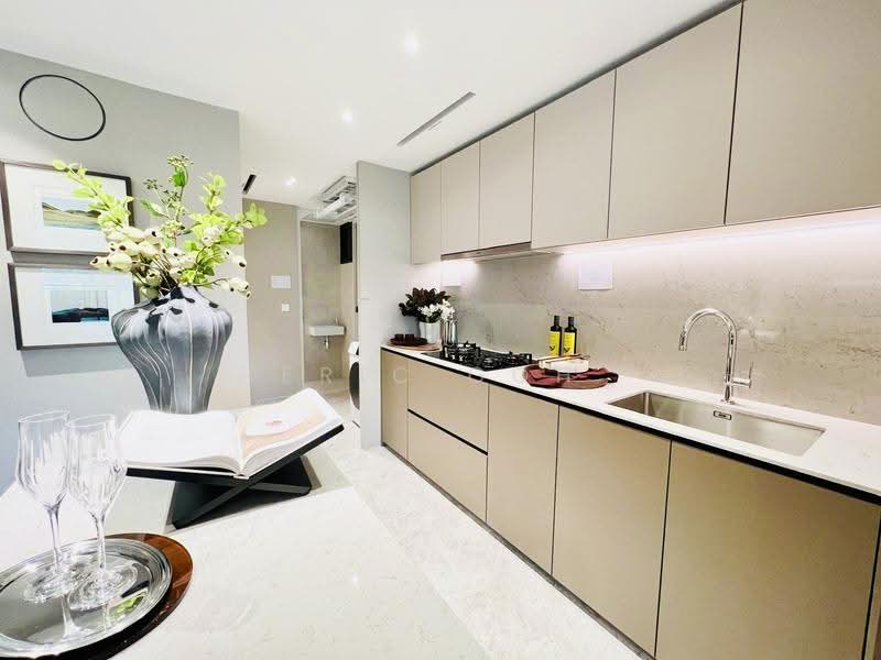 Dunearn House, 764 Dunearn Road, Newton / Novena, 4 Bedrooms, 1,378 sqft, Condominium For Sale, by Eric Goh, 500270170 - Kitchen - PropertyGuru.com.sg