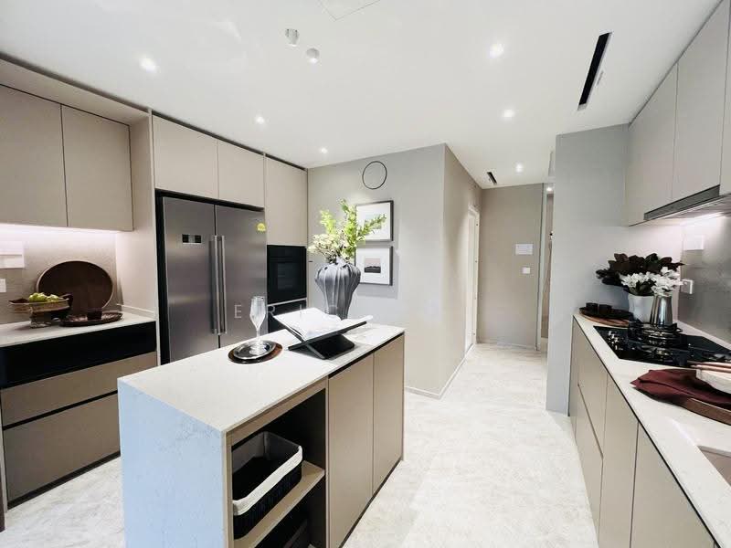 Dunearn House, 764 Dunearn Road, Newton / Novena, 4 Bedrooms, 1,378 sqft, Condominium For Sale, by Eric Goh, 500270170 - Kitchen - PropertyGuru.com.sg