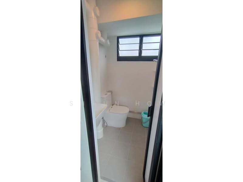 358 Clementi Avenue 2, 358 Clementi Avenue 2, Buona Vista / West Coast / Clementi New Town, Room Rental, 120 sqft, HDB Flat For Rent, by Shaun How, 500270179 - Bathroom - PropertyGuru.com.sg