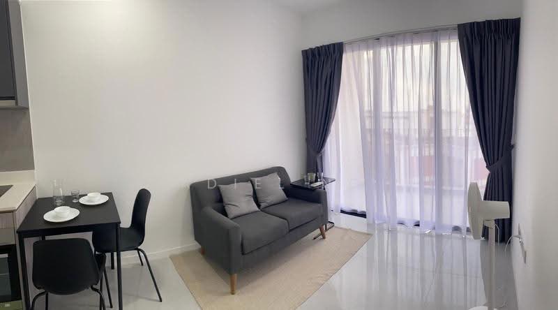 Riverfront Residences, 41 Hougang Avenue 7, Hougang / Punggol / Sengkang, 2 Bedrooms, 517 sqft, Condominium For Sale, by Adiel Ng, 500270181 - Living Room - PropertyGuru.com.sg