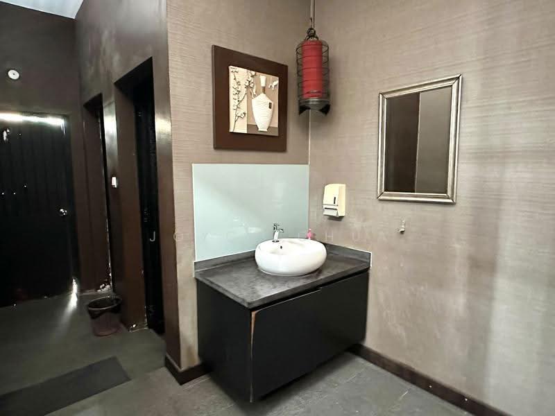 Club Street Shophouse for Rent | Wellness, Spa, Massage, Chinatown / Tanjong Pagar, 5,440 sqft, Shop / Shophouse For Rent, by Joyce Chua, 500270212 - Bathroom - CommercialGuru.com.sg