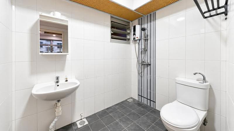 675C Fern Grove @ Yishun, 675C Yishun Avenue 4, Sembawang / Yishun, Room Rental, 200 sqft, HDB Flat For Rent, by Alvin Chua, 500270221 - Bathroom - PropertyGuru.com.sg
