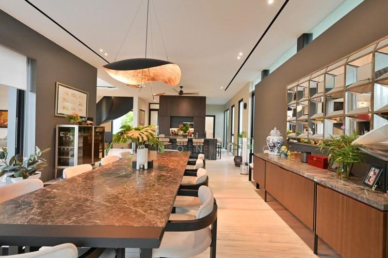 MAGNUM OPUS BUNGALOW WITH EVERYTHING, Tanglin / Holland / Bukit Timah, 8 Bedrooms, 10,001 sqft, Bungalow House For Sale, by Vernon Teo, 500270222 - PropertyGuru.com.sg