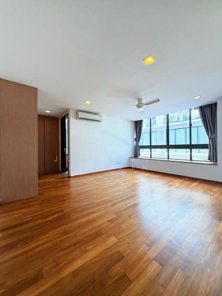Gentle Reflections, Gentle Road, Newton / Novena, 6 Bedrooms, 4,230 sqft, Cluster House For Sale, by Joyce Lye Hui Xin, 500270226 - Living Room - PropertyGuru.com.sg