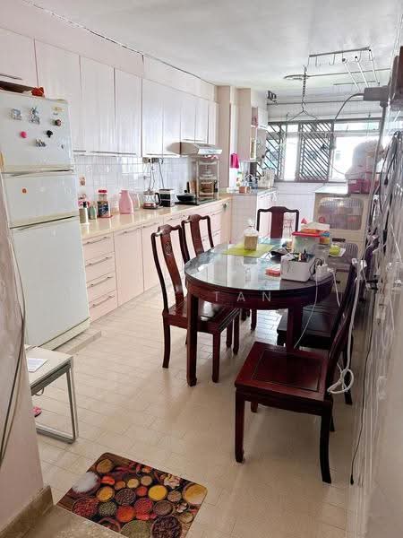470 Ang Mo Kio Avenue 10, 470 Ang Mo Kio Avenue 10, Ang Mo Kio / Bishan / Thomson, Room Rental, 150 sqft, HDB Flat For Rent, by Joe Tan, 500270235 - Kitchen - PropertyGuru.com.sg