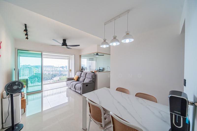 588D Ang Mo Kio Street 52, 588D Ang Mo Kio Street 52, Ang Mo Kio / Bishan / Thomson, 3 Bedrooms, 979 sqft, HDB Flat For Sale, by Daniel Wong, 500270237 - Living Room - PropertyGuru.com.sg