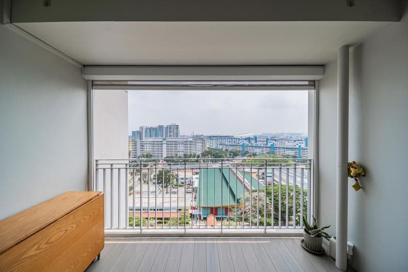 588D Ang Mo Kio Street 52, 588D Ang Mo Kio Street 52, Ang Mo Kio / Bishan / Thomson, 3 Bedrooms, 979 sqft, HDB Flat For Sale, by Daniel Wong, 500270237 - Balcony - PropertyGuru.com.sg