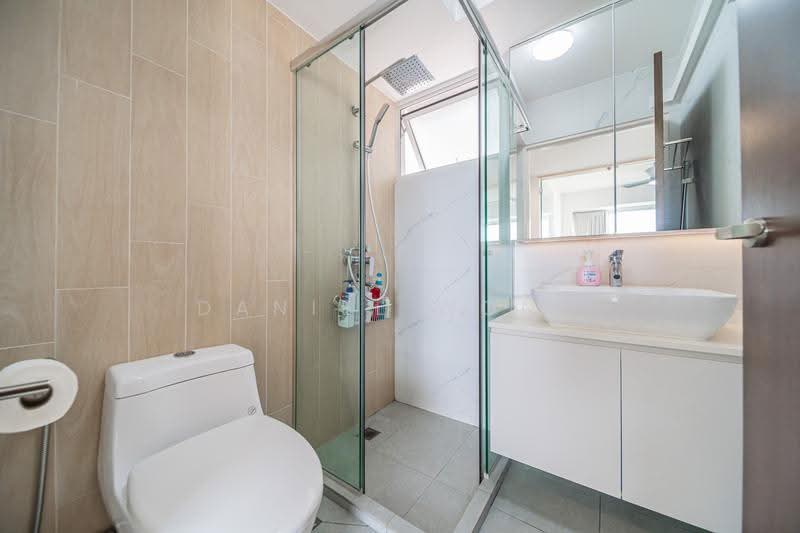 588D Ang Mo Kio Street 52, 588D Ang Mo Kio Street 52, Ang Mo Kio / Bishan / Thomson, 3 Bedrooms, 979 sqft, HDB Flat For Sale, by Daniel Wong, 500270237 - Common Bathroom - PropertyGuru.com.sg