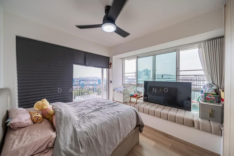588D Ang Mo Kio Street 52, 588D Ang Mo Kio Street 52, Ang Mo Kio / Bishan / Thomson, 3 Bedrooms, 979 sqft, HDB Flat For Sale, by Daniel Wong, 500270237 - Master Bedroom - PropertyGuru.com.sg