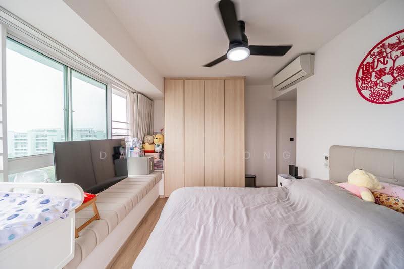 588D Ang Mo Kio Street 52, 588D Ang Mo Kio Street 52, Ang Mo Kio / Bishan / Thomson, 3 Bedrooms, 979 sqft, HDB Flat For Sale, by Daniel Wong, 500270237 - Master Bedroom - PropertyGuru.com.sg