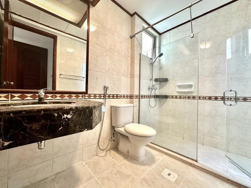 Costa Rhu, 5 Rhu Cross, East Coast / Marine Parade, 3 Bedrooms, 1,776 sqft, Condominium For Rent, by Joanna Chung, 500270240 - Bathroom - PropertyGuru.com.sg