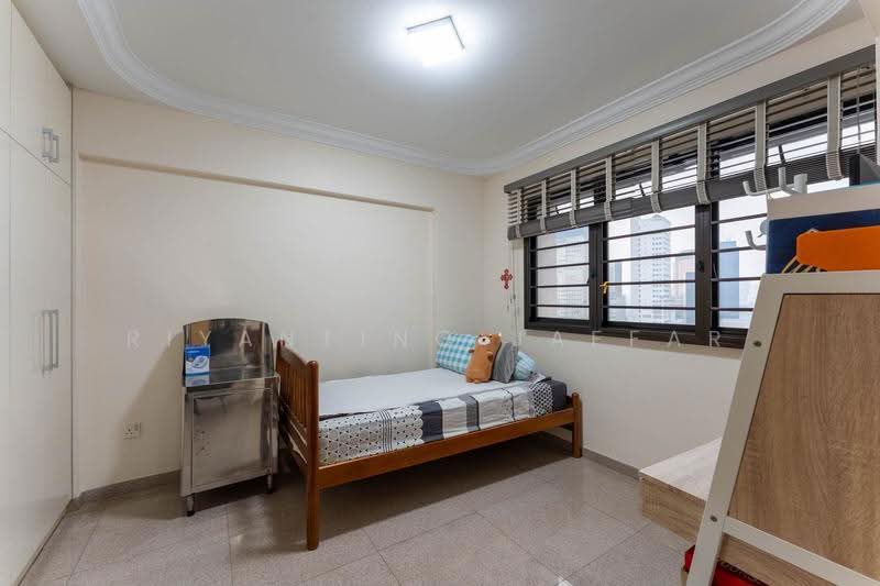 13 Cantonment Close, 13 Cantonment Close, Chinatown / Tanjong Pagar, 3 Bedrooms, 969 sqft, HDB Flat For Sale, by Riyantino Jaffar, 500270241 - Bedroom - PropertyGuru.com.sg