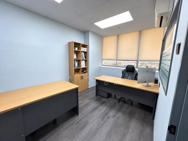Cendex Centre, 120 Lower Delta Road, Alexandra / Commonwealth, 1,098 sqft, Light Industrial (B1) For Sale, by Jonathan Tan Say Keong, 500270253 - Study - CommercialGuru.com.sg