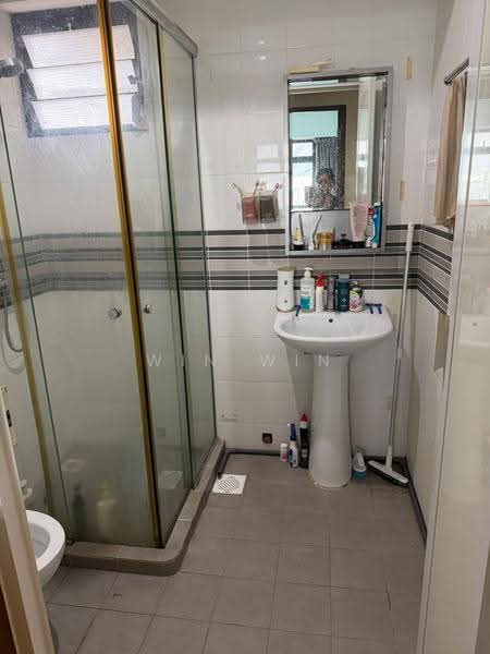 634B Senja Road, 634B Senja Road, Dairy Farm / Bukit Panjang / Choa Chu Kang, 3 Bedrooms, 1,001 sqft, HDB Flat For Sale, by WIN win, 500270256 - Bathroom - PropertyGuru.com.sg