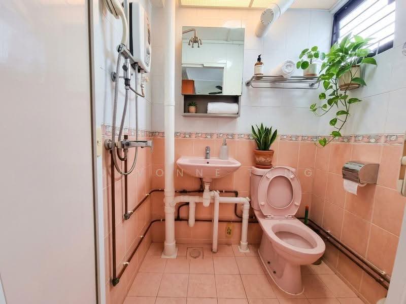607 Ang Mo Kio Avenue 4, 607 Ang Mo Kio Avenue 4, Ang Mo Kio / Bishan / Thomson, 2 Bedrooms, 732 sqft, HDB Flat For Sale, by Joavonne Tang, 500270257 - PropertyGuru.com.sg