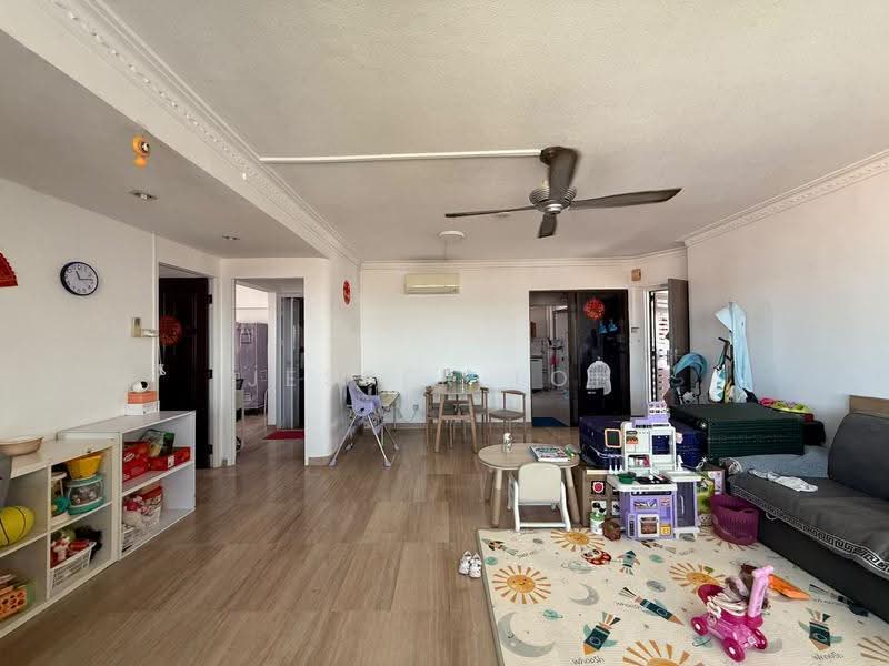 4 Joo Chiat Road, 4 Joo Chiat Road, East Coast / Marine Parade, 2 Bedrooms, 969 sqft, HDB Flat For Sale, by Jesper Loh, 500270266 - Living Room - PropertyGuru.com.sg