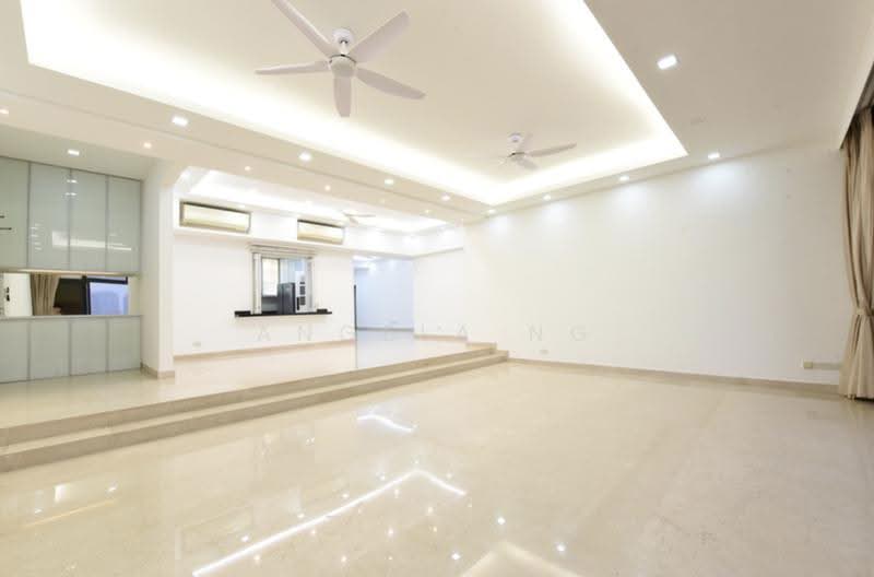 Regency Park, 3 Nathan Road, Tanglin / Holland / Bukit Timah, 4 Bedrooms, 3,650 sqft, Condominium For Rent, by Angela Ng, 500270269 - Living Room - PropertyGuru.com.sg