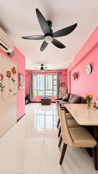 Sembawang Crescent, Sembawang Crescent, 2 Bedrooms, 506 sqft, HDB Flat For Sale, by Steven Choo, 500270284 - Living Room - PropertyGuru.com.sg