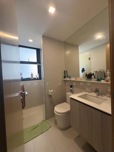 Westwood Residences EC, 180 Westwood Avenue, Boon Lay / Jurong / Tuas, 3 Bedrooms, 1,033 sqft, Condominium For Sale, by Annie Huang, 500270289 - Bathroom - PropertyGuru.com.sg