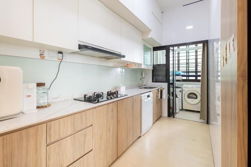 415D Northshore Drive, 415D Northshore Drive, Hougang / Punggol / Sengkang, 3 Bedrooms, 1,012 sqft, HDB Flat For Sale, by Caline Leong, 500270298 - Kitchen - PropertyGuru.com.sg