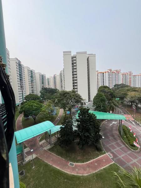 686A Jurong West Central 1, 686A Jurong West Central 1, Boon Lay / Jurong / Tuas, 3 Bedrooms, 1,420 sqft, HDB Flat For Sale, by Darryl Cresswell, 500270304 - Exterior - PropertyGuru.com.sg