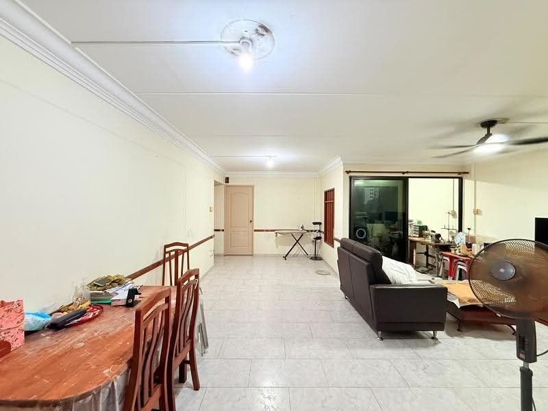 663C Jurong West Street 65, 663C Jurong West Street 65, Boon Lay / Jurong / Tuas, 3 Bedrooms, 1,184 sqft, HDB Flat For Sale, by James Yeo, 500270308 - Living Room - PropertyGuru.com.sg
